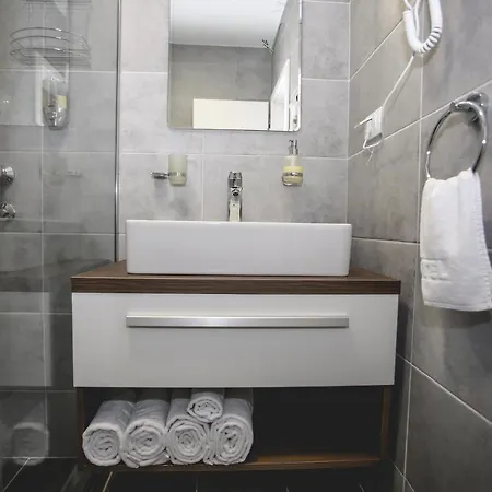 Guest house Mb *